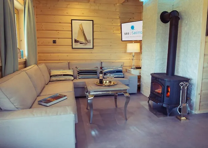 Seausasino - Luksusowe Drewniane Z Kominkami Ferienhaus Sasino